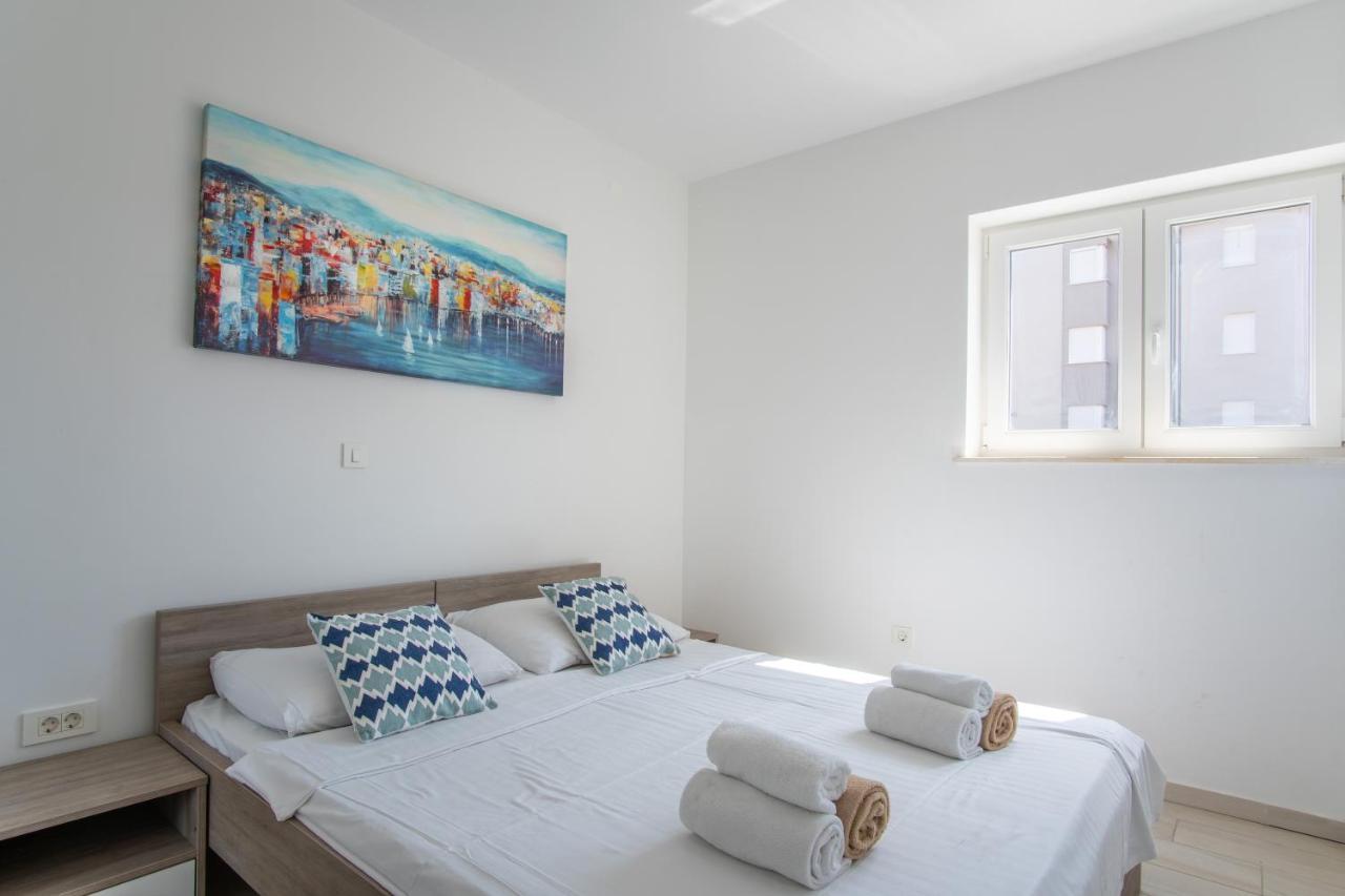 Novalja West Residence Екстериор снимка