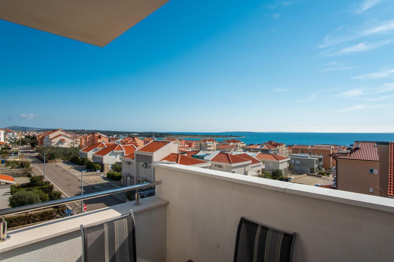 Novalja West Residence Екстериор снимка